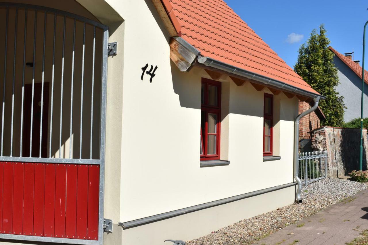 Ferienwohnung Apfelhof Biesenbrow Exterior foto